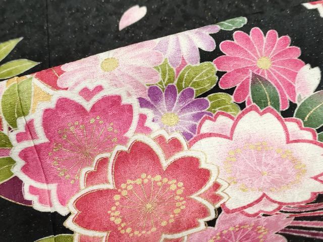 平和屋着物●豪華振袖 手毬草花文 暈し染め 黒地 金通し地 正絹 逸品 DABG2432ud
