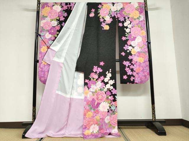 平和屋着物●押切もえ MOE OSHIKIRI 振袖 舞花文 暈し染め 黒地 金通し地 正絹 逸品 DABG2982ud