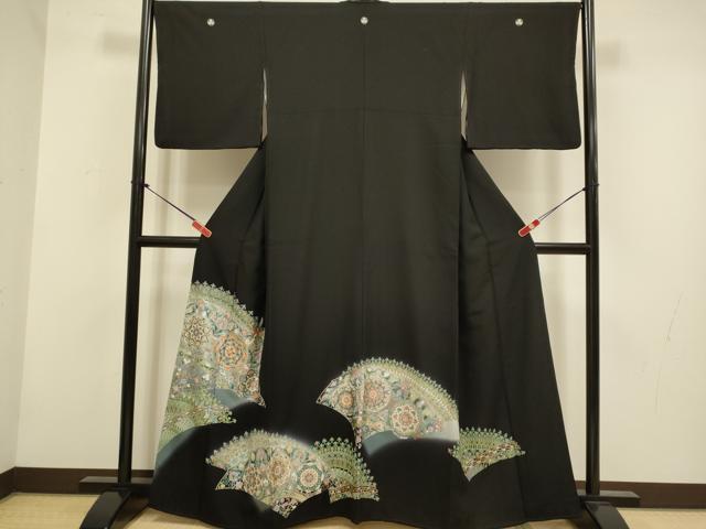 平和屋着物▼豪華黒留袖 螺鈿 正倉院鳳凰花文 暈し染め 金銀彩 正絹 逸品 DABG3690du