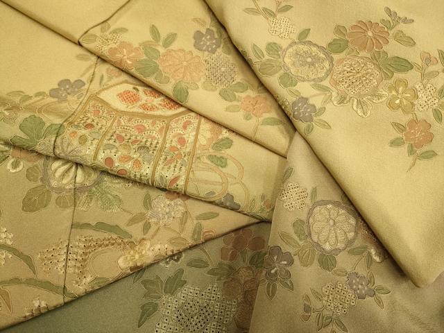 平和屋着物▼中国三大刺繍 スワトウ刺繍 汕頭刺繍 総刺繍 訪問着 貝桶花文 暈し染め 正絹 逸品 DABG3766du
