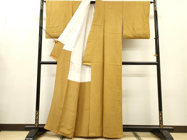 平和屋着物▼中国三大刺繍 スワトウ刺繍 汕頭刺繍 総刺繍 無地絵羽訪問着 鏡裏花文 黄朽葉色 正絹 逸品 DABG5328fe