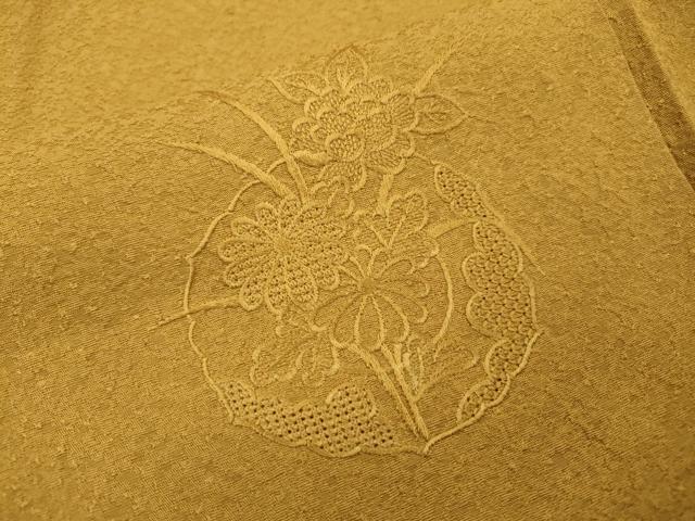 平和屋着物▼中国三大刺繍 スワトウ刺繍 汕頭刺繍 総刺繍 無地絵羽訪問着 鏡裏花文 黄朽葉色 正絹 逸品 DABG5328fe