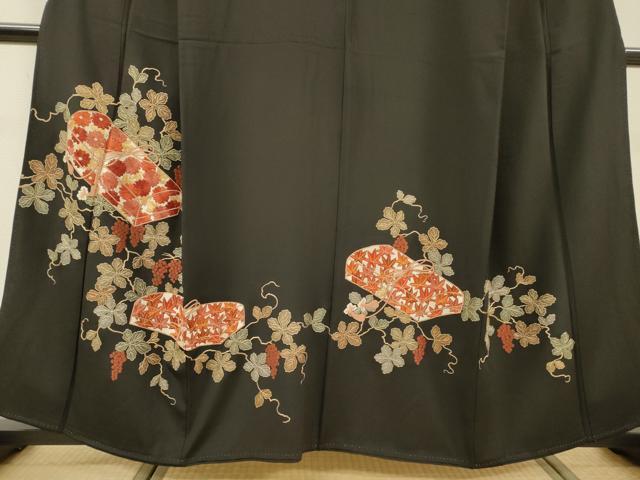 平和屋着物▼中国三大刺繍 相良刺繍 総刺繍 黒留袖 文箱葡萄蔦の葉文 金糸 正絹 逸品 DABG5897fe