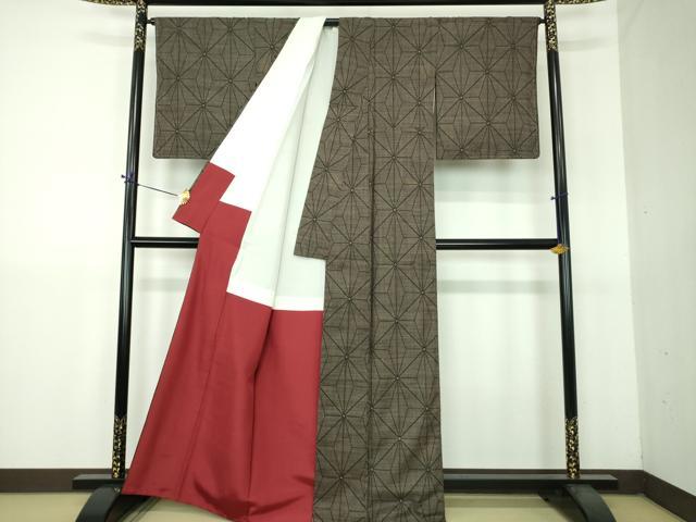 平和屋着物●本場大島紬 7マルキ 古代染色純泥染 麻の葉文様 白畑嘉一作 証紙付き 正絹 逸品 DABG8656ps
