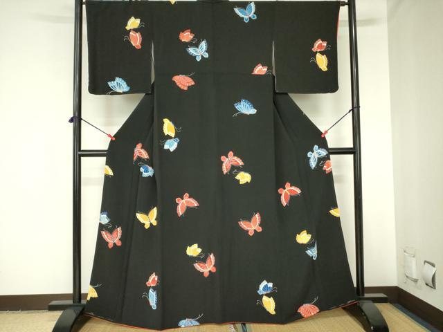 平和屋着物●上質な小紋 舞蝶文 鬼しぼ縮緬 黒地 正絹 逸品 未使用 DABH0075op