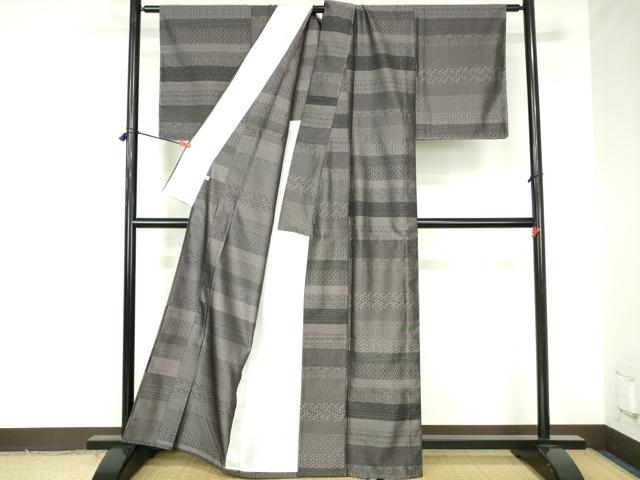 平和屋着物▽上質なお召 単衣 横段吉祥花文 百柄 黒地 正絹 逸品 未使用 DABH0211op