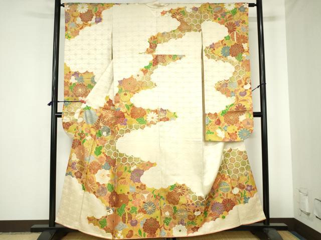 平和屋着物▼豪華振袖 駒刺繍 亀甲双蝶花文 金彩 金通し地 正絹 逸品 DABH0546op