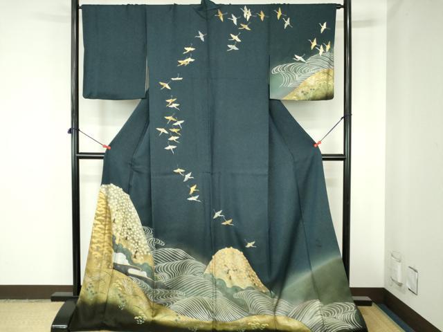 平和屋着物●訪問着 作家物 手描き 飛鶴流水花文 暈し染め 金銀彩 金通し地 ロング丈 正絹 逸品 DABH0709op