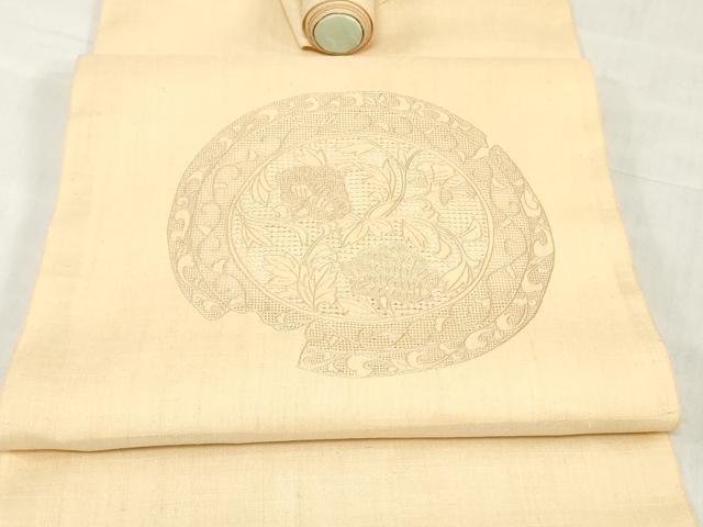 平和屋着物●中国三大刺繍 相良刺繍 総刺繍 名古屋帯 結城紬 帯反物 花絵皿文 蜂蜜色 証紙付き 逸品 未使用 DABH3693zy