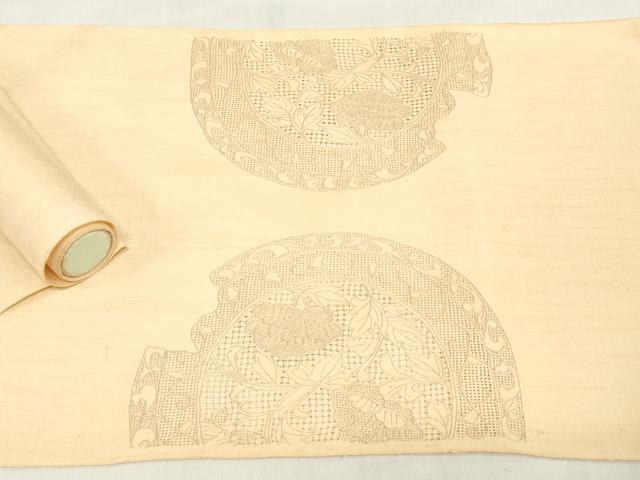 平和屋着物●中国三大刺繍 相良刺繍 総刺繍 名古屋帯 結城紬 帯反物 花絵皿文 蜂蜜色 証紙付き 逸品 未使用 DABH3693zy
