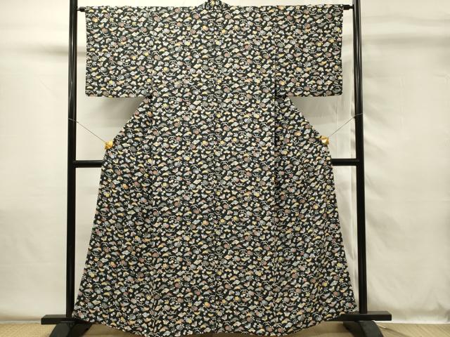 平和屋着物■上質な小紋 型染め 花蝶松文 正絹 逸品 DABH4034qp