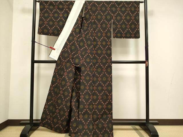 平和屋着物▽本場米琉 置賜紬 単衣 菱文 正絹 逸品 DABH4584du