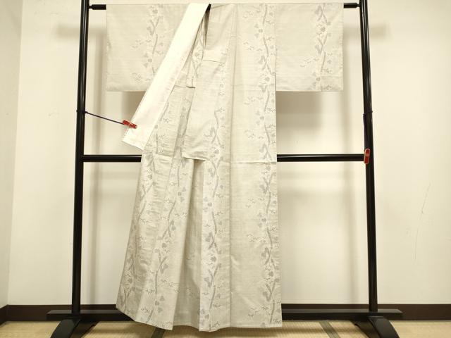 平和屋着物▽本場大島紬 単衣 白大島 9マルキ 笹竹蔦の葉文 正絹 逸品 DABH4810du