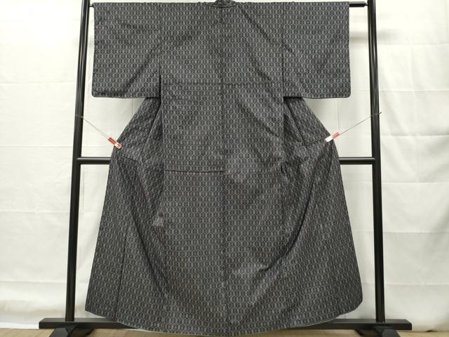 平和屋着物■本場大島紬 7マルキ 亀甲繋ぎ 正絹 逸品 DABH5038ea