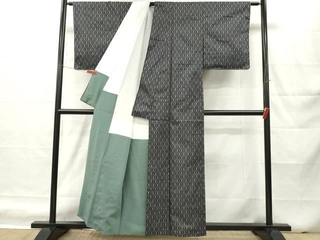 平和屋着物■本場大島紬 7マルキ 亀甲繋ぎ 正絹 逸品 DABH5038ea
