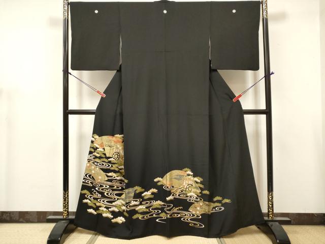 平和屋着物■豪華黒留袖 地紙重ね 流水松文 金彩 正絹 逸品 DABH5076ea