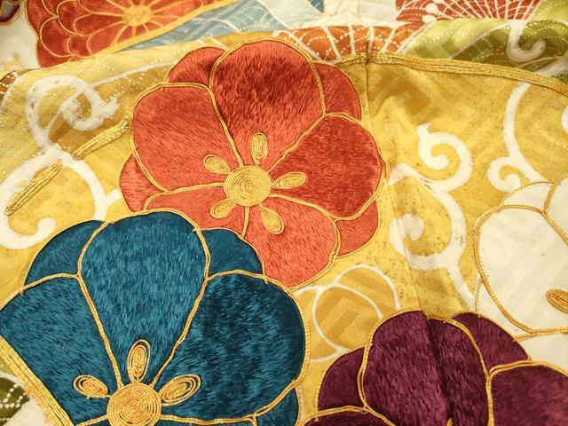平和屋着物■豪華振袖 駒刺繍 青海波花文 金彩 正絹 逸品 DABH5907ya