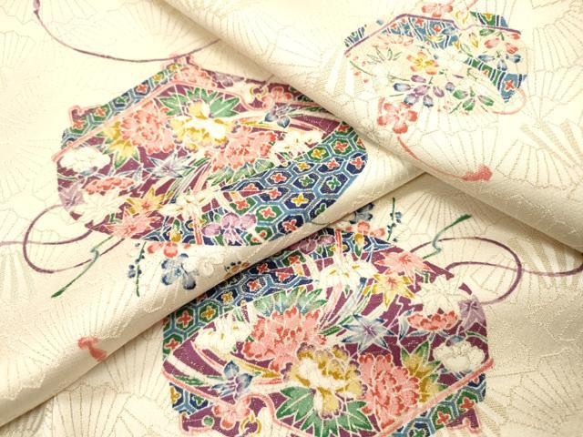 平和屋着物▼上質な小紋 文箱花文 金通し地 やまと誂製 正絹 逸品 未使用 DABH7591fe