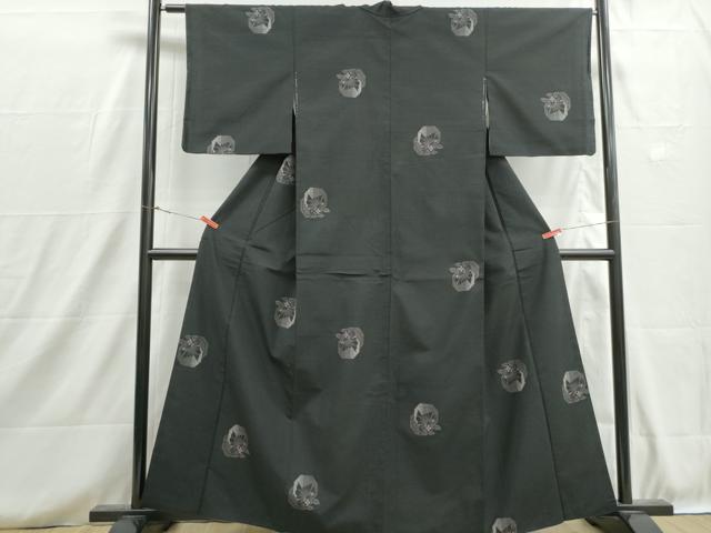 平和屋着物■上質な紬 蜀江花蝶文 黒地 正絹 逸品 DABH8723qa