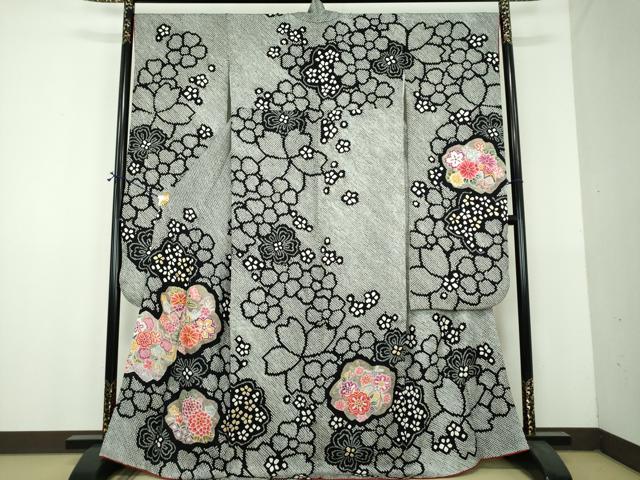 平和屋着物●豪華振袖 総絞り 駒刺繍 花手毬 黒地 金彩 正絹 逸品 DABH9136ps