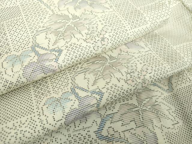 平和屋着物●本場大島紬 白大島 9マルキ 葡萄蔦の葉文 正絹 逸品 DABH9181ps