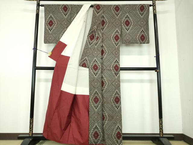 平和屋着物●本場大島紬 龍郷絣 花菱文 正絹 逸品 DABH9199ps