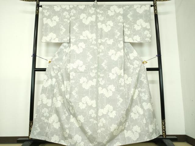 平和屋着物●本場大島紬 白大島 7マルキ 蔦の葉文 正絹 逸品 DABH9205ps