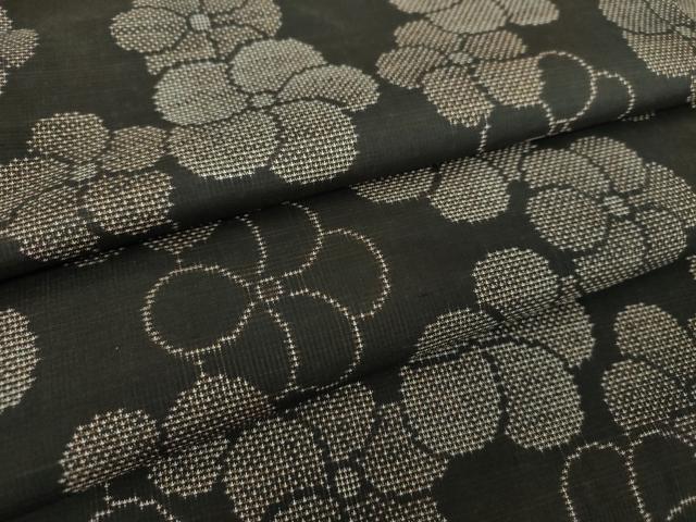 平和屋着物●本場大島紬 9マルキ 舞花文 ますいわ屋扱い 正絹 逸品 DABH9252ps