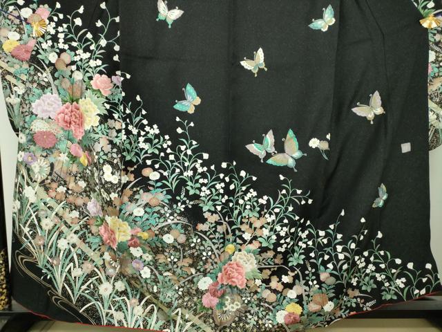 平和屋着物●英王室献上友禅作家 木下勝功 振袖 刺繍 舞蝶花車文 黒地 金銀彩 金通し地 正絹 逸品 DABH9504ps