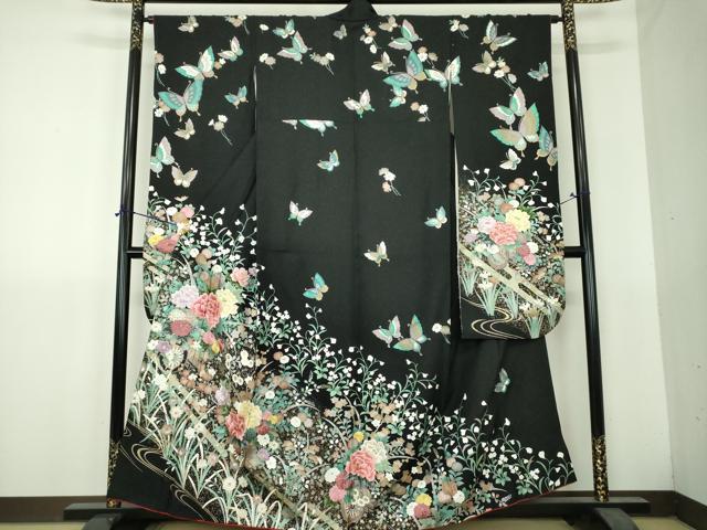 平和屋着物●英王室献上友禅作家 木下勝功 振袖 刺繍 舞蝶花車文 黒地 金銀彩 金通し地 正絹 逸品 DABH9504ps
