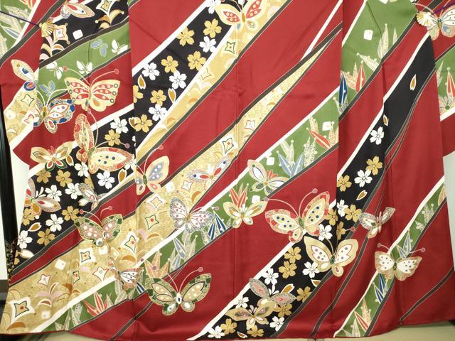 平和屋着物●豪華振袖 駒刺繍 舞蝶花文 金彩 正絹 逸品 DABH9874ps