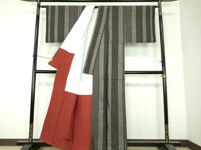 平和屋着物●本場大島紬 9マルキ 150亀甲 間道 正絹 逸品 未使用 DABH9907ps