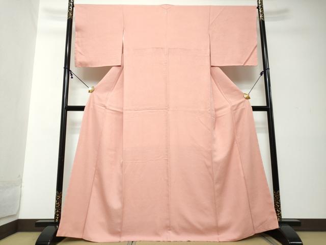平和屋着物●上質な色無地 紗綾型地紋 桃色 正絹 逸品 未使用 DABI2194ud
