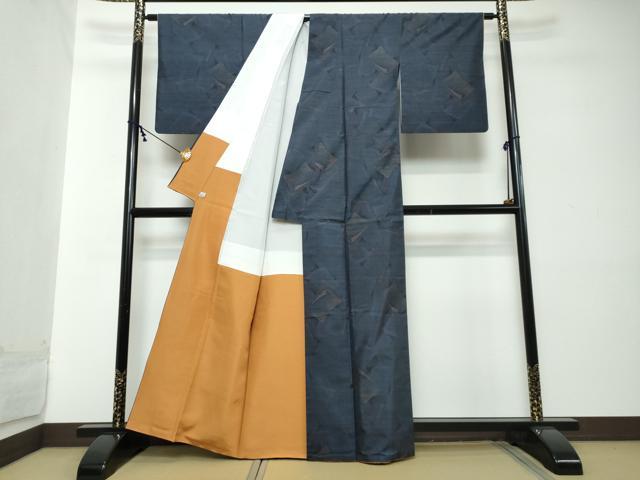 平和屋着物●本場大島紬 9マルキ 古代染色純泥染 色紙重ね文 鈴乃屋扱い 宮脇廉太郎商店謹製 証紙付き 正絹 逸品 DABI2288ud