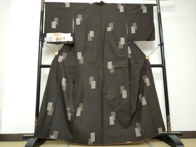 平和屋着物●本場大島紬 9マルキ 古代染色純泥染 短冊文 美紀大島謹製 証紙付き 正絹 逸品 DABI2608ud