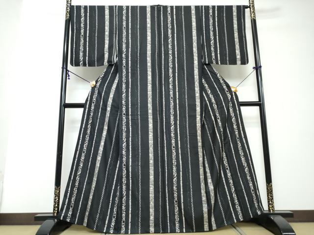 平和屋着物●上質な小紋 草花間道 黒地 正絹 逸品 DABI2632ud