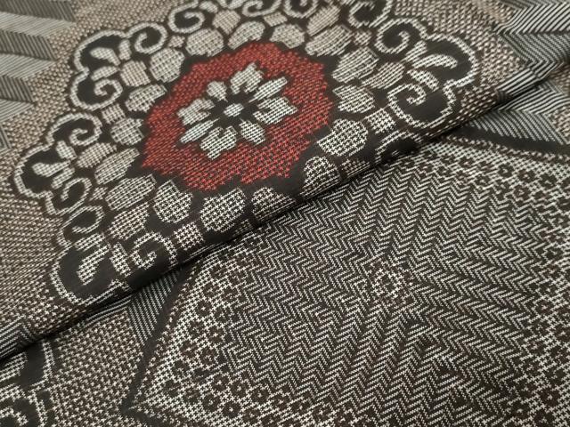 平和屋着物●本場大島紬 龍郷絣 花菱文 正絹 逸品 DABI2962ud