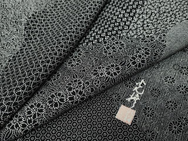 平和屋着物●伝統工芸師 服部光擴 江戸小紋 百柄 黒地 正絹 逸品 DABI2966ud