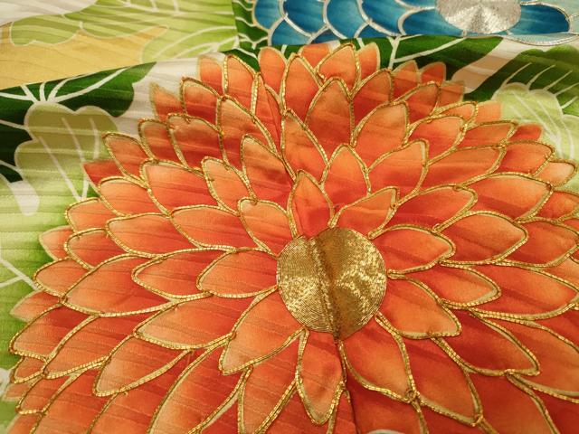 平和屋着物■豪華振袖 駒刺繍 エ霞菊文 金彩 正絹 逸品 DABI3839ya