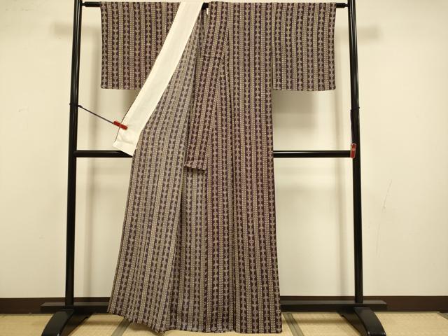 平和屋着物▽上質な小紋 単衣 型染 舞蝶間道 鬼しぼ縮緬 西武百貨店扱い 反端付き 正絹 逸品 未使用 DABI4495du