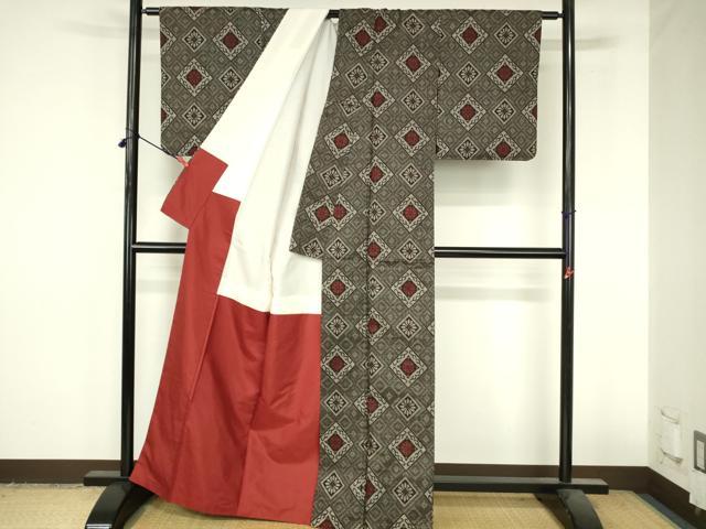 平和屋着物●本場大島紬 龍郷絣 花唐草菱文 正絹 逸品 DABI5130op