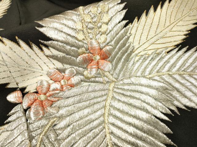 平和屋着物▼豪華黒留袖 総刺繍 草花 金銀糸 正絹 逸品 DABI7376fe