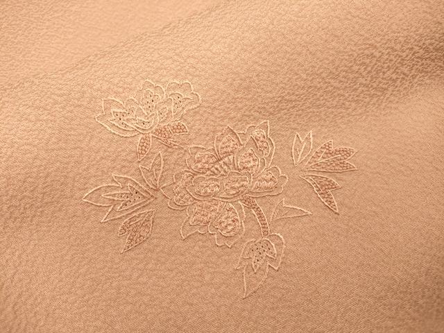平和屋着物●中国三大刺繍 スワトウ刺繍 汕頭刺繍 相良刺繍 総刺繍 無地絵羽訪問着 飛鳥花文 珊瑚色 ロング丈 正絹 逸品 未使用 DABI7382fe