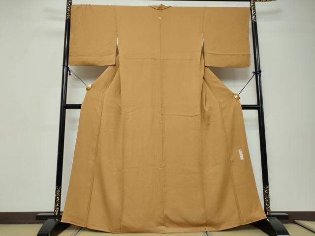 平和屋着物●本加賀友禅作家 毎田仁郎監修 色無地 草花地紋 紅鬱金色 正絹 逸品 DABI9184ud