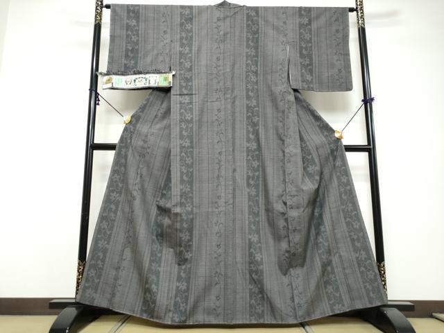 平和屋着物●結城紬 奥順 はたおり娘 80亀甲 花唐草間道 証紙付き 正絹 逸品 未使用 DABI9717ud