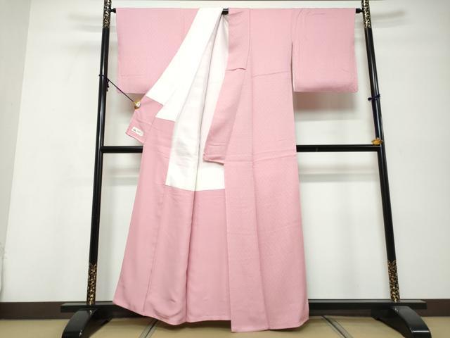 平和屋着物●上質な色無地 菱地紋 紅梅色 やまと誂製 反端付き 正絹 逸品 未使用 DABI9917ud