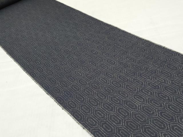 平和屋着物▼紬 反物 着尺 亀甲柄 伊勢丹扱い 証紙付き 逸品 未使用 DABJ0545zy