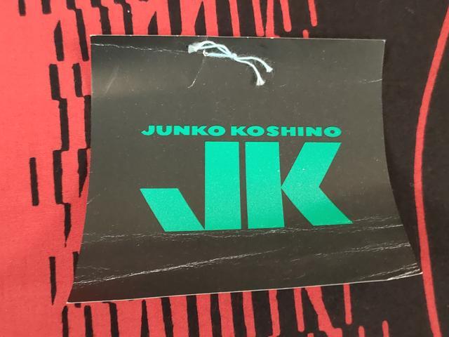 平和屋着物*夏物 ファッションデザイナー コシノジュンコ 浴衣 反物 着尺 注染 幾何学文 黒地 証紙付き 綿 逸品 未使用 DABJ0770zy