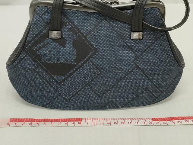 平和屋着物▼和装小物 和装バッグまとめて4点 ハンドバッグ クラッチ がま口 本場大島紬 9マルキ 菱花文 青海波 逸品 DABJ2023xg