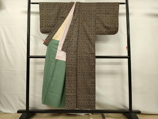 平和屋着物■本場大島紬 7マルキ 花繋ぎ 正絹 逸品 DABJ2707ya